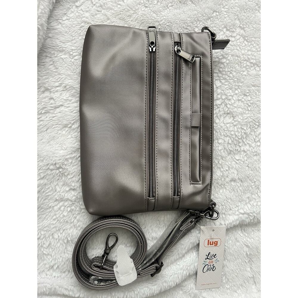 Lug Dazzle SE Crossbody Purse NWT Metallic Silver Color - Picture 4 of 8